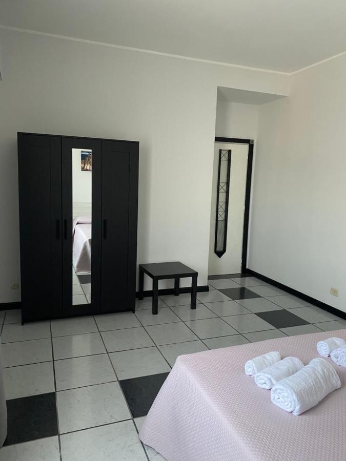 Apartamento Il Girasole Catania Exterior foto