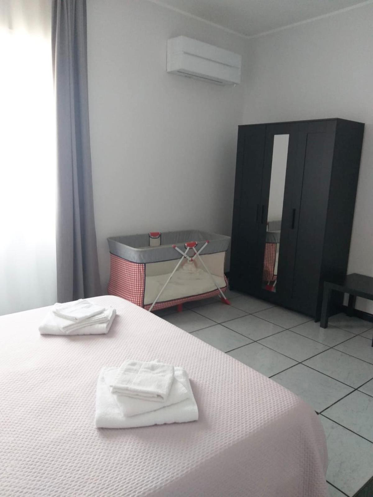 Apartamento Il Girasole Catania Exterior foto